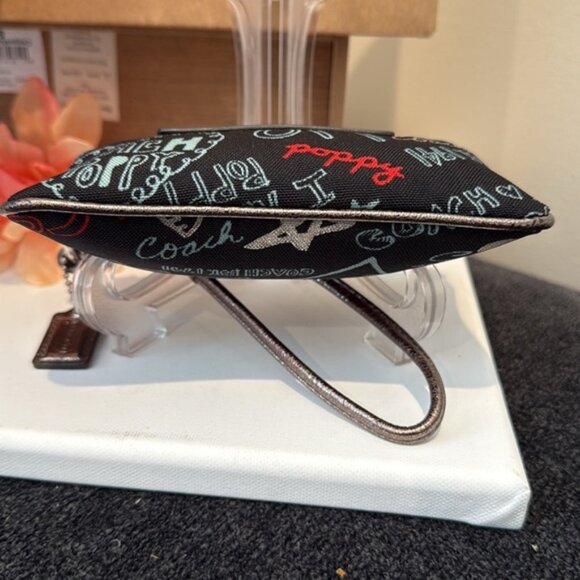 Coach “Limited Edition” Metallic Graffiti Hearts Wristlet w/Hang Tag (EUC) - Picture 8 of 16